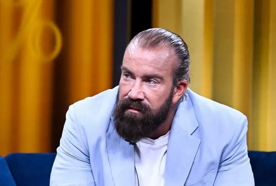 Jan Emanuel klar för 100%